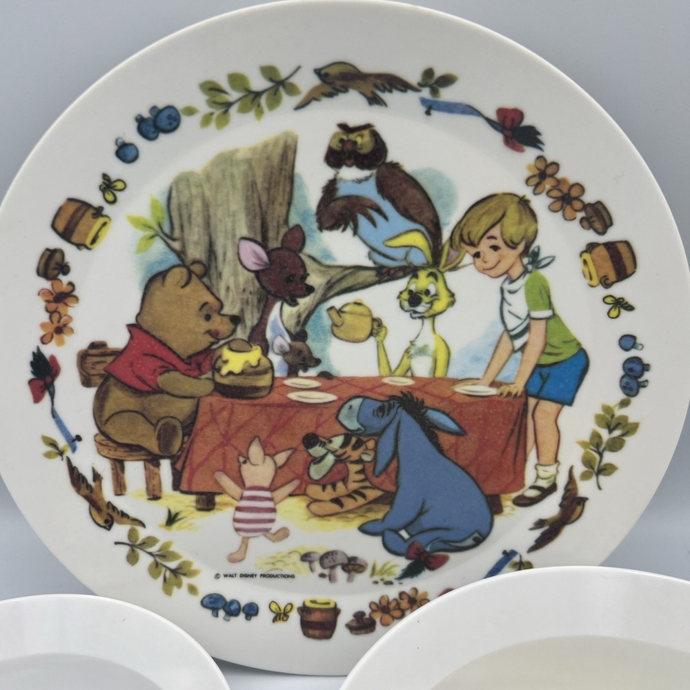 Vintage Winnie The Pooh 3 Piece‎ Melamine Walt Disney Dish Set Plate 2 Bowls - Picture 3 of 6